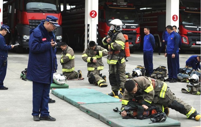 紧盯“关键期” 筑牢“防火墙” 国家安全生产应急救援队伍全力抓好季节性风险防控